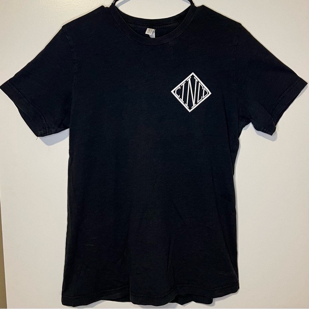Graphic Tee - black with white logo